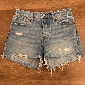 Levi’s high rise wedgie shorts